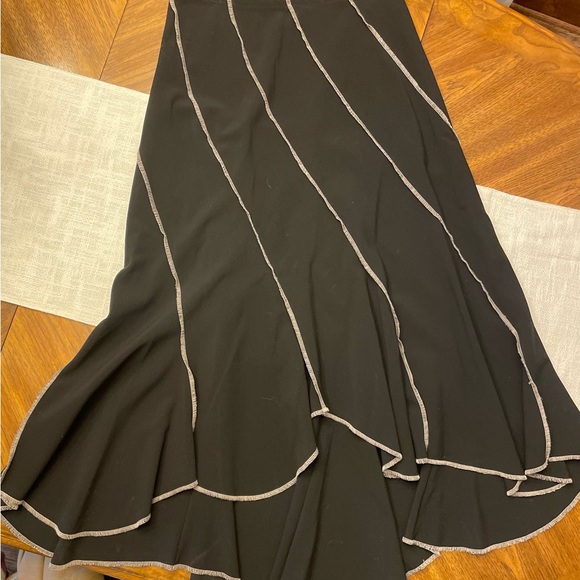 BLACK TIERED HIGH LOW 
MARGARET M SLIP SKIRT M - Picture 2 of 5